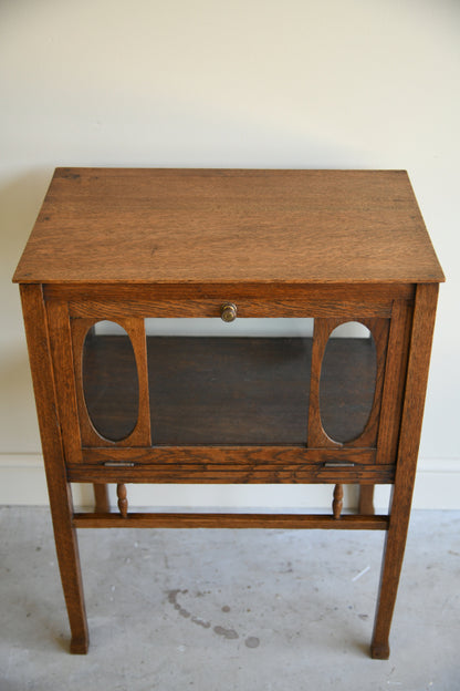 Early 20th Century Oak Glazed Tea Cabinet