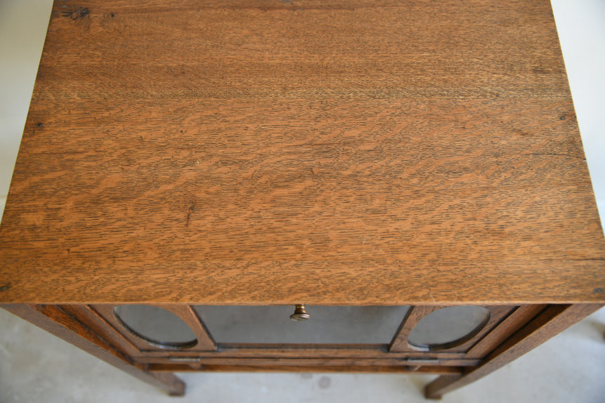 Early 20th Century Oak Glazed Tea Cabinet