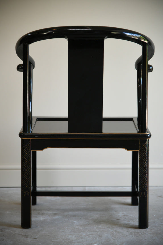 Single Black Lacquer Chinese Style Horse Shoe Chair