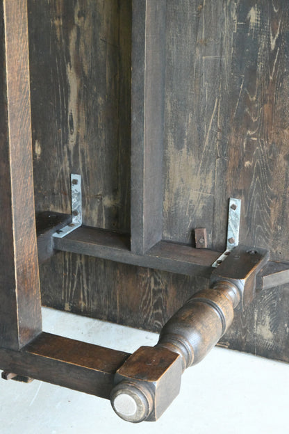 Traditional Style Oak Refectory Table