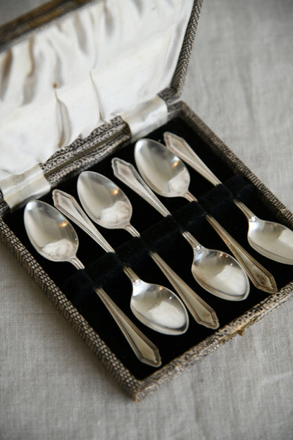 6 Vintage Boxed Tea Spoons