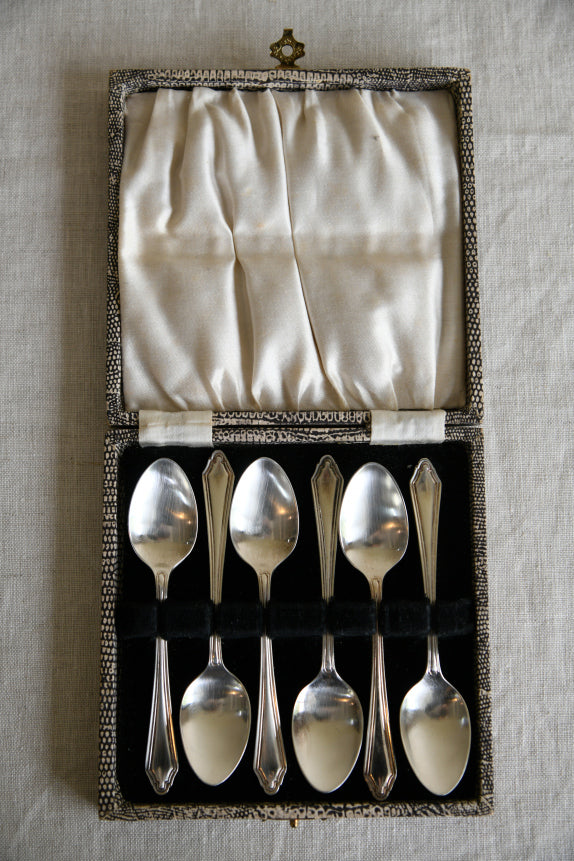 6 Vintage Boxed Tea Spoons