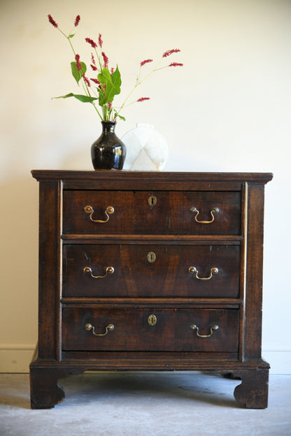 Antique Mahogany Chest of Drawers