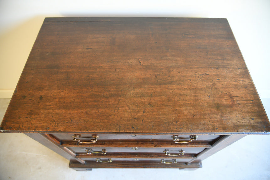 Antique Mahogany Chest of Drawers