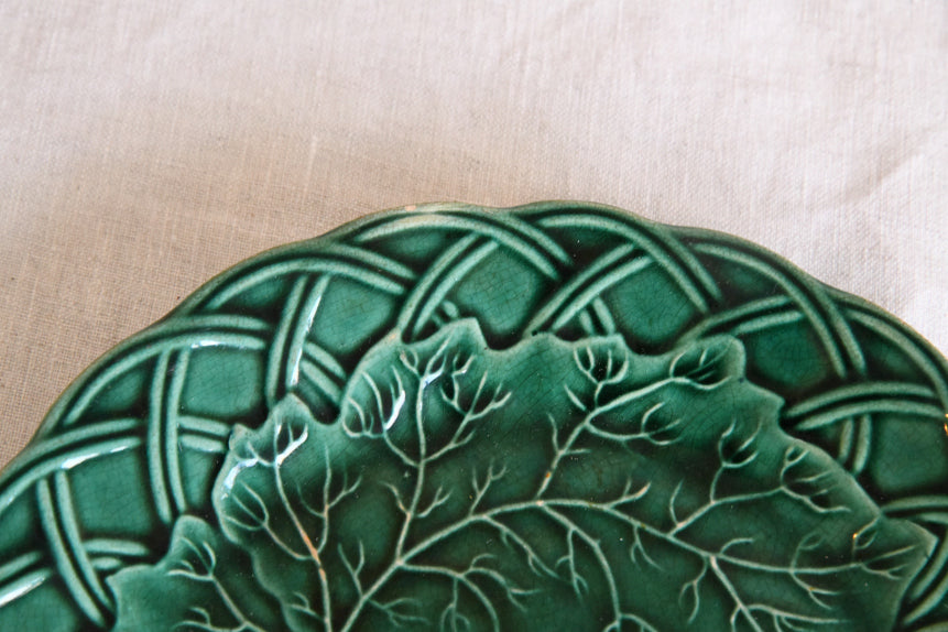 Green Majolica Vine Leaf Plate