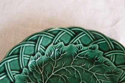 Green Majolica Vine Leaf Plate