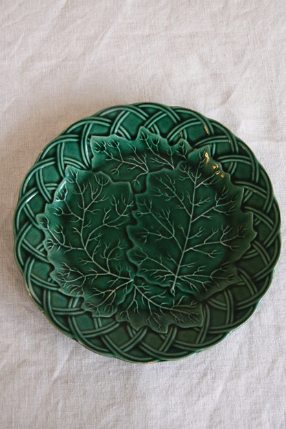 Green Majolica Vine Leaf Plate