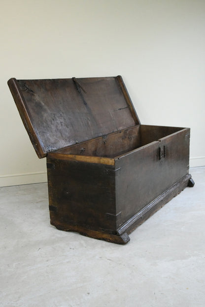 17th Century European Six Plank Chest