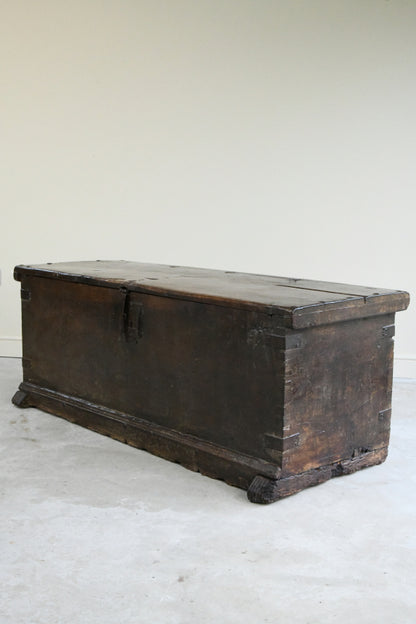 17th Century European Six Plank Chest