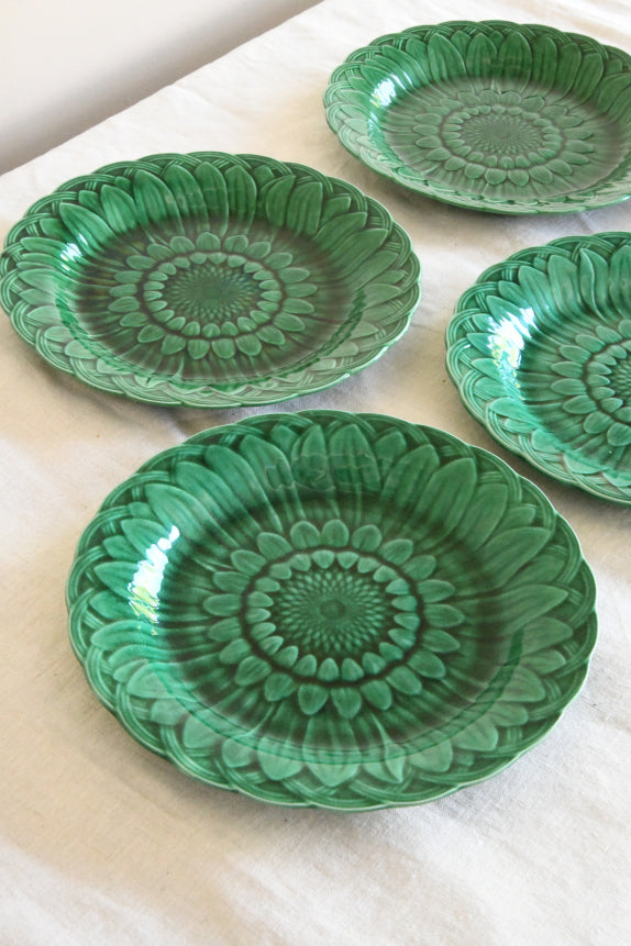 5 Wedgwood Green Sunflower Majolica Plates