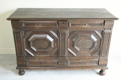 17th Century Style Oak Mule Chest