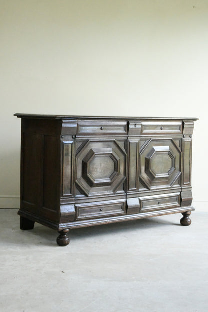 17th Century Style Oak Mule Chest