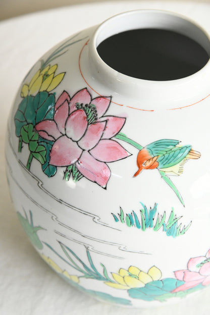 Large Oriental Style Ginger Jar