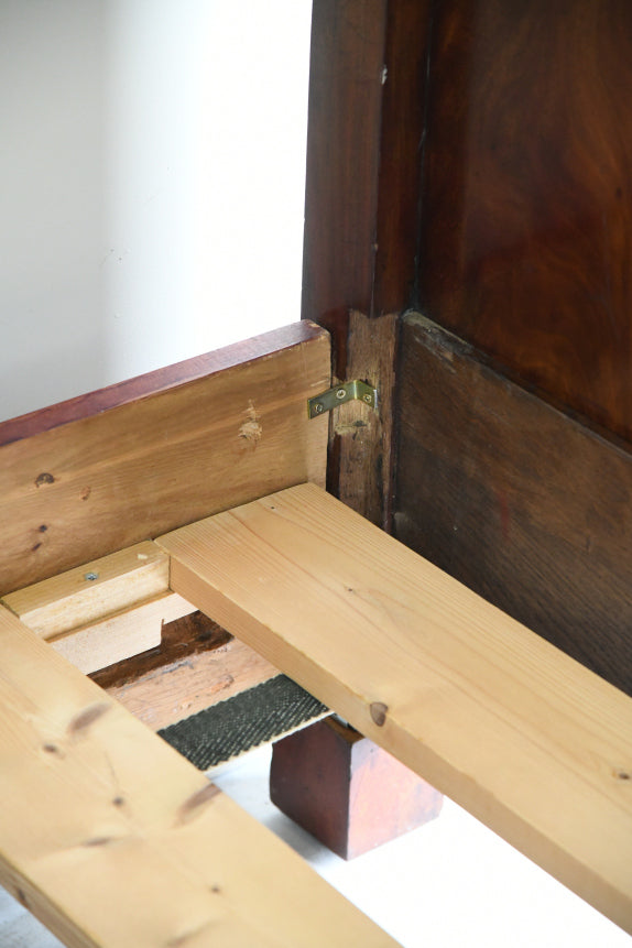 Early 19th Century Empire Lit En Bateau