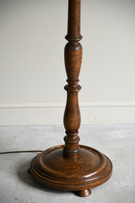 Traditional Oak Turned Standard Lamp