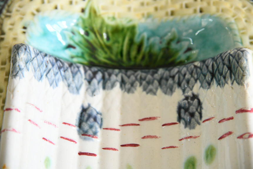Majolica Asparagus Dish