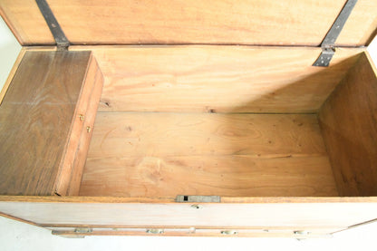 Late 18th Century Oak Mule Chest