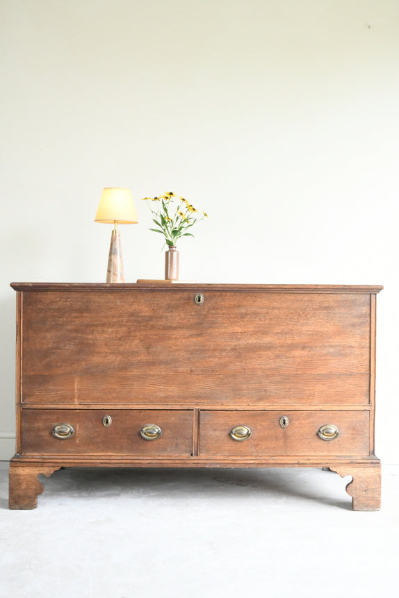 Late 18th Century Oak Mule Chest