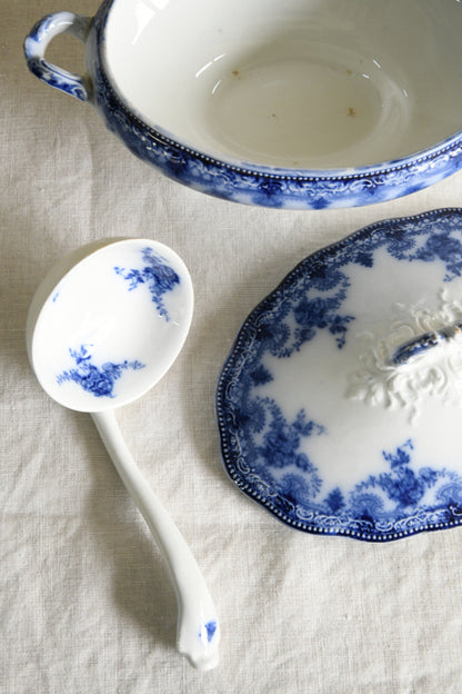 W H Grindley Tureen & Ladle