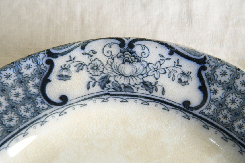 Victorian Hollinshead & Kirkham Tunstan Florence Plate