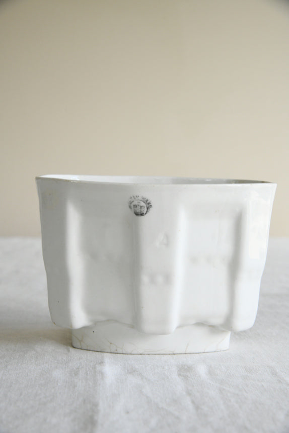 4 Vintage White Ceramic Jelly Blancmange Moulds