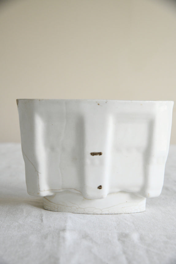 4 Vintage White Ceramic Jelly Blancmange Moulds