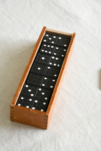 Vintage Box Dominoes