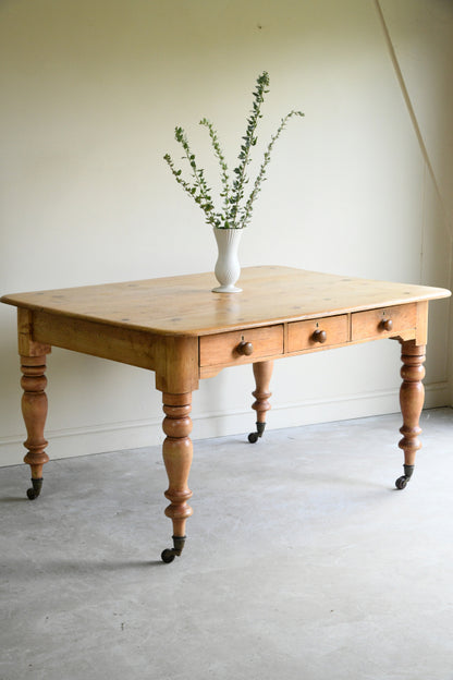 Antique Pine Farmhouse Kitchen Table