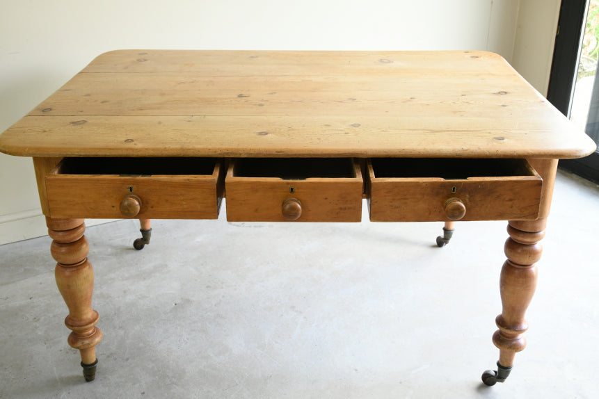 Antique Pine Farmhouse Kitchen Table