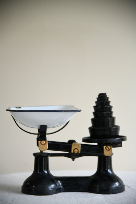 Traditional Kitchen Scales