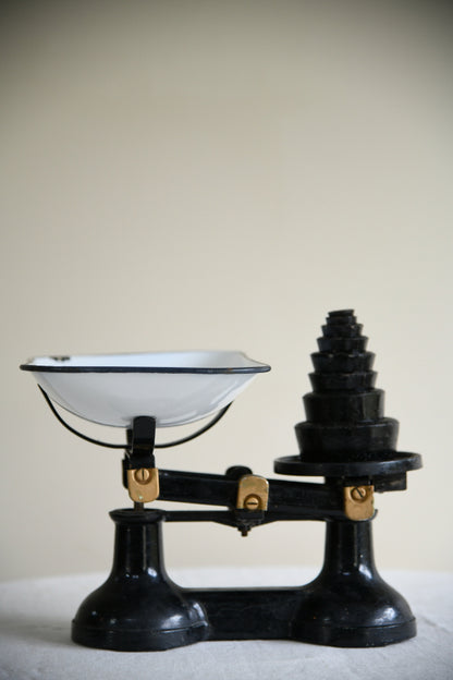 Traditional Kitchen Scales