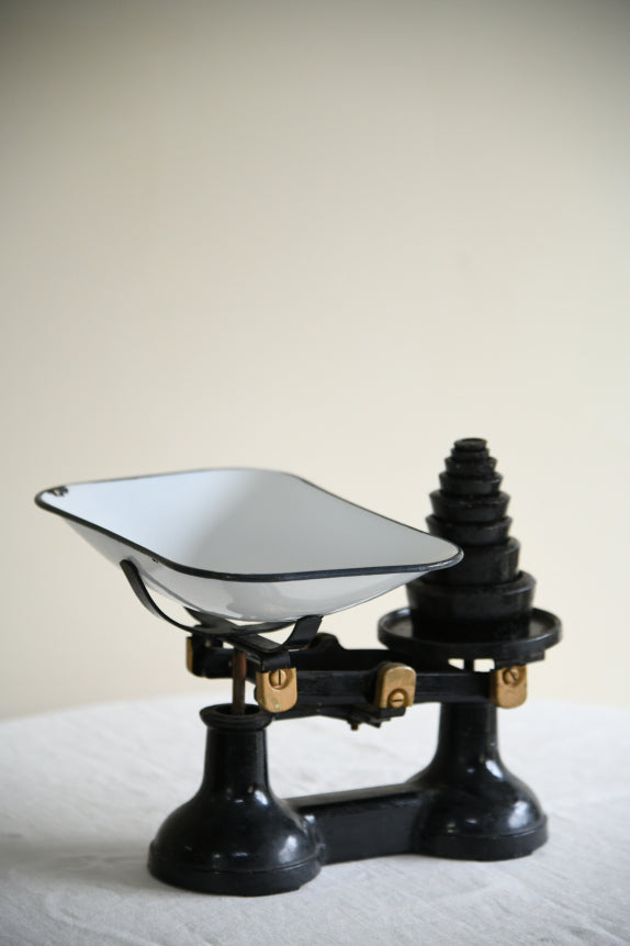 Traditional Kitchen Scales