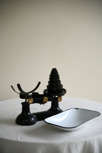 Traditional Kitchen Scales