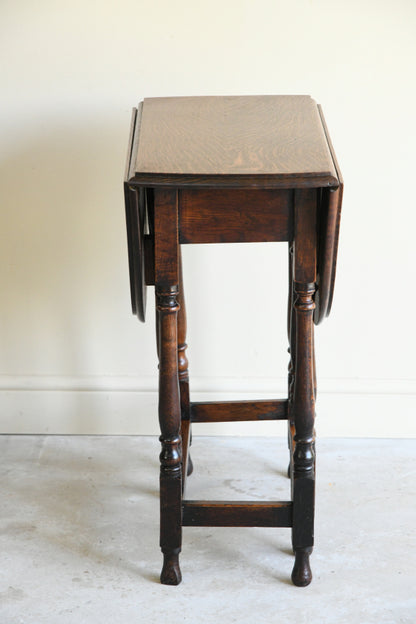 Small Oval Oak Drop Leaf Table