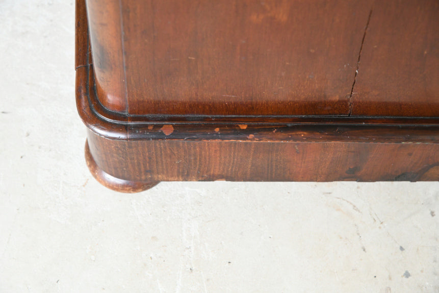 Victorian Mahogany Chest of Drawers