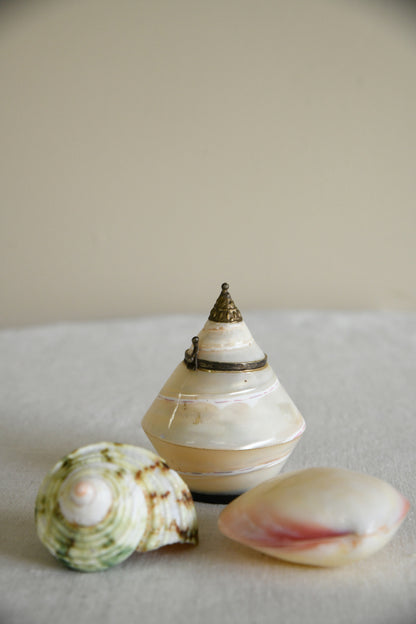 Vintage Shell Trinket Pot