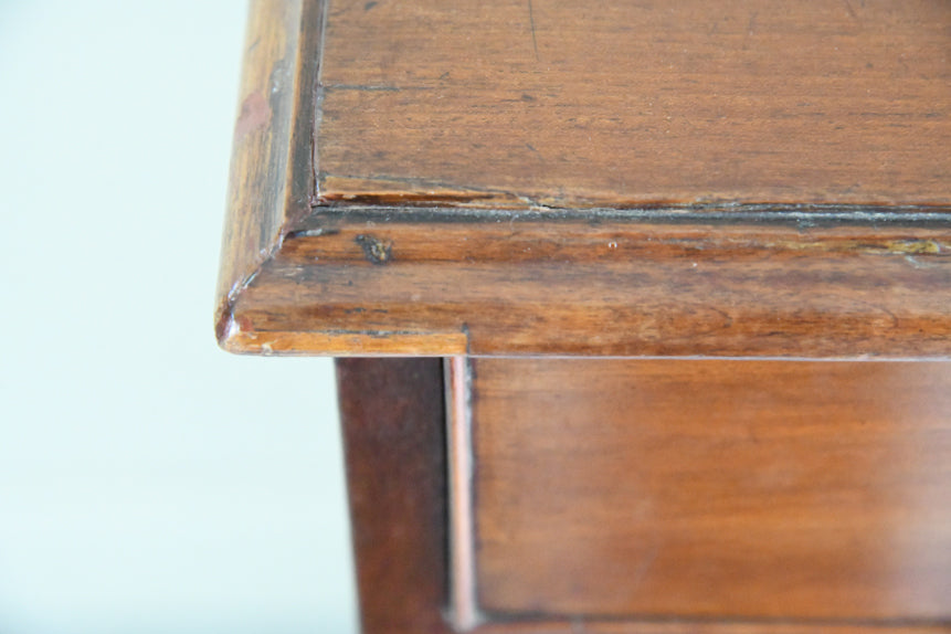 Georgian Mahogany Chest of Drawers