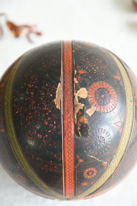Antique Wooden Nesting Balls