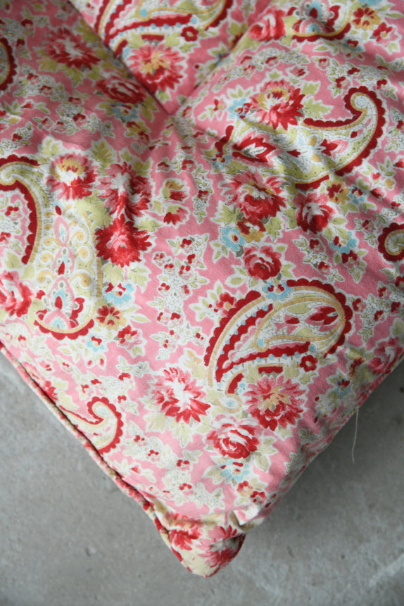 Vintage Pink Floral Feather Eiderdown