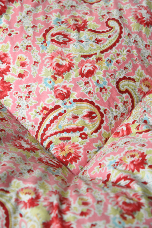 Vintage Pink Floral Feather Eiderdown