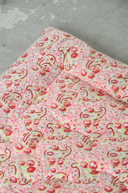 Vintage Pink Floral Feather Eiderdown