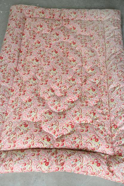 Vintage Pink Floral Feather Eiderdown