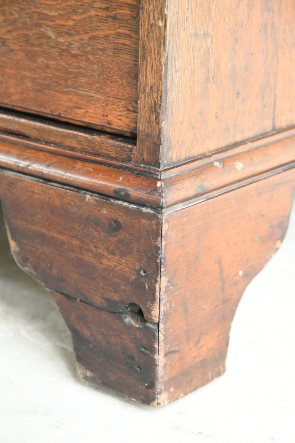 Georgian Oak Chest of Drawers