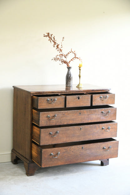 Georgian Oak Chest of Drawers