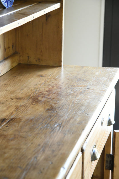 Traditional Style Pine Kitchen Dresser