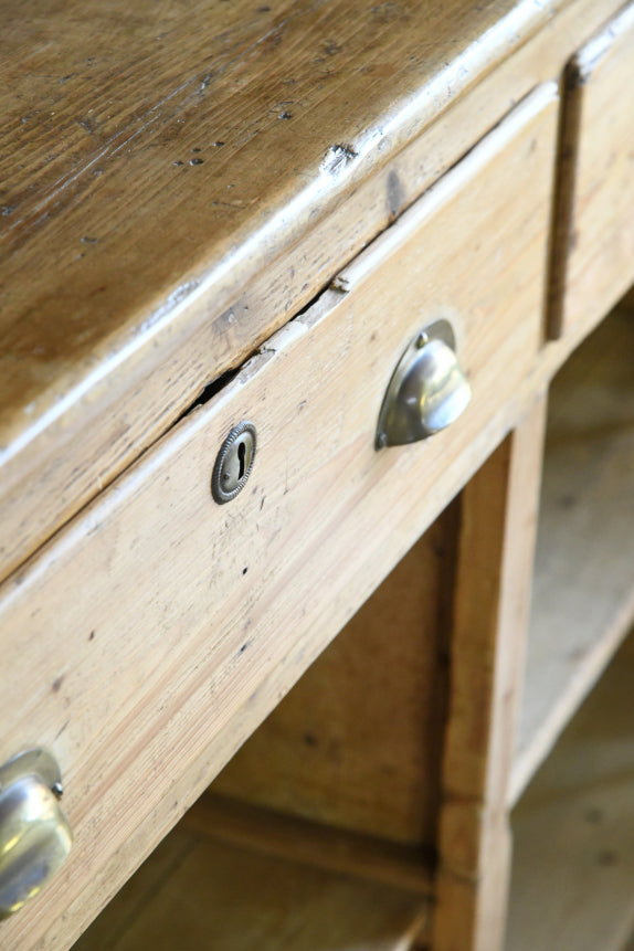 Traditional Style Pine Kitchen Dresser