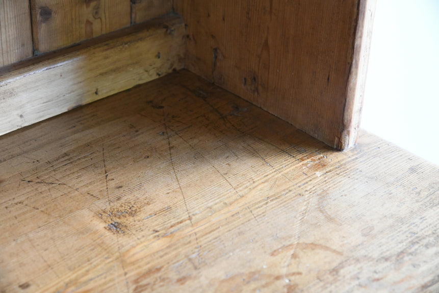 Traditional Style Pine Kitchen Dresser
