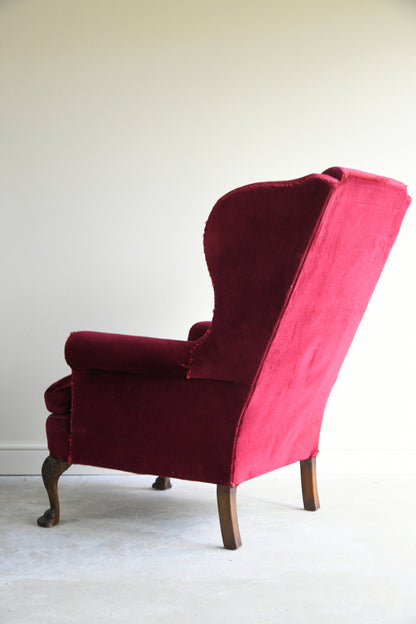 Traditional Style Wing Back Armchair