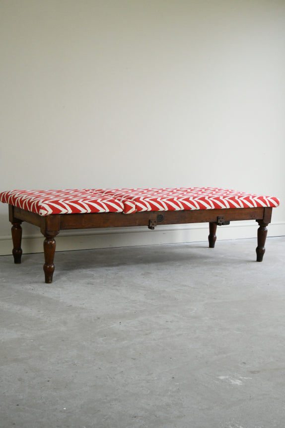 Early 20th Century Pitch Pine Day Bed