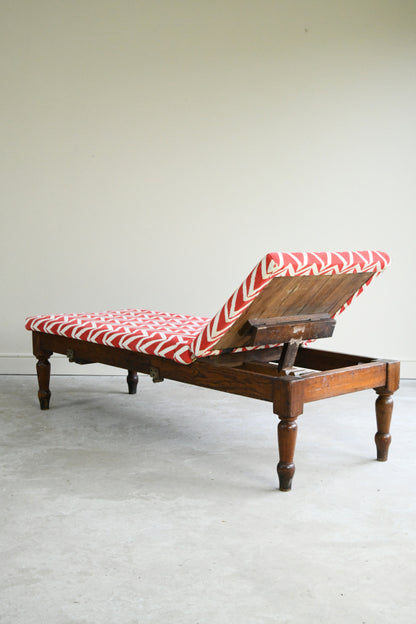 Early 20th Century Pitch Pine Day Bed